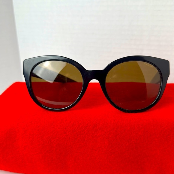 Versace women's sunglasses model#4294 black.